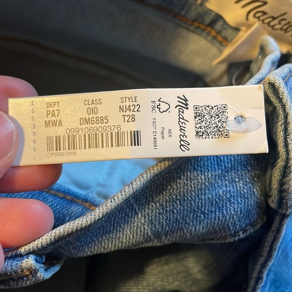 Madewell Kick Out Jeans - Picture 6 of 6